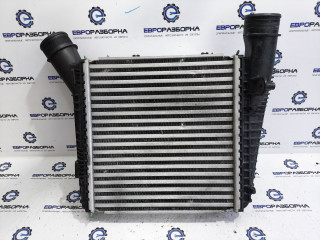 интеркулер Bentley Continental GT 3 поколение 2023, 4.0 л., CVD, бензин, АКПП, красный, купе, полный привод, правый руль, 975145804A