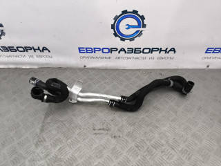 патрубок (трубопровод, шланг) Bentley Bentayga 1 поколение [рестайлинг] 4V1 2023, 4.0 л., TFSI, DCU, бензин, АКПП, темно-зеленый перламутр, внедорожник 5 дв., полный привод, правый руль, 4M0819332P