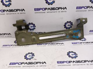 крепление ( кронштейн ) крыла Audi Q7 4M [2-й рестайлинг] 4M 2025, 3.0 л., TFSI, DCB, бензин, АКПП, y9t metallic mythical black, внедорожник 5 дв., полный привод, правый руль, 4M0821432