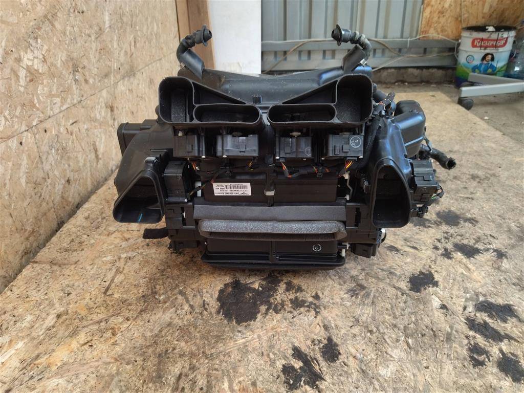 Отопитель Bentley Continental GT 2 поколение 2015, 4.0 л., TFSI, бензин, АКПП, передний привод, 3W2820003, 3W2820003 - фото №1