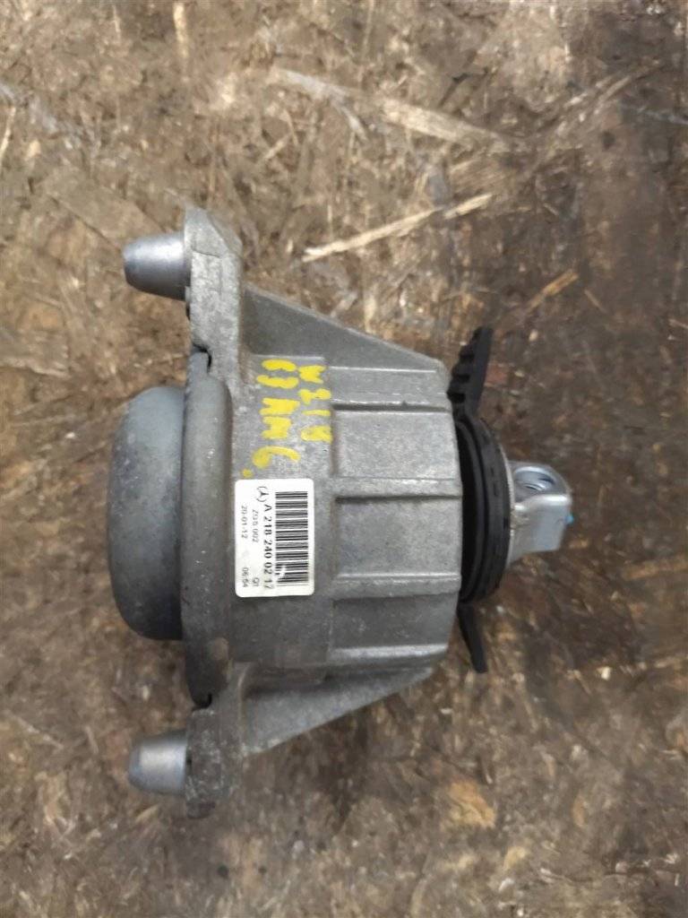 Подушка крепления ДВС Mercedes-Benz CLS AMG C218 2013, 5.5 л., 5.5 бензин, бензин, АКПП, купе, передний привод, правый руль, A2182400217, A2182400217 - фото №1