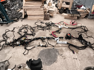 проводка салона Audi Q7 4M [2-й рестайлинг] 4M 2025, 3.0 л., TFSI, DCB, бензин, АКПП, y9t metallic mythical black, внедорожник 5 дв., полный привод, правый руль