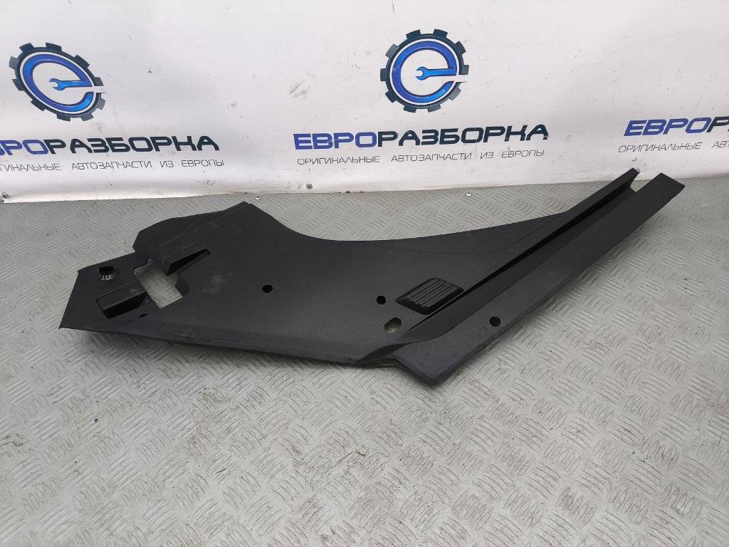 накладка декоративная Audi Q7 4M 2018, 3.0 л., дизель, АКПП, полный привод, правый руль, 4M0805285A - фото №1