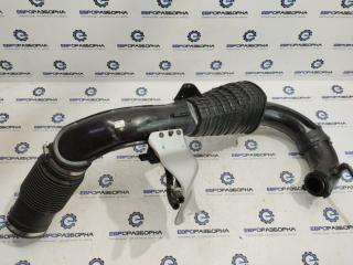 Патрубок впускной системы Volvo XC40 1 поколение 2020, 1.5 л., бензин, denim blue, правый руль, 32222145