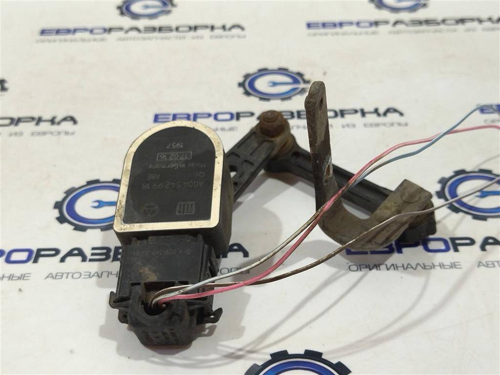 датчик дорожного просвета Mercedes-Benz GLE Coupe C292 2016, 3.0 л., дизель, АКПП, передний привод, A0045429918, A0045429918 - фото №1