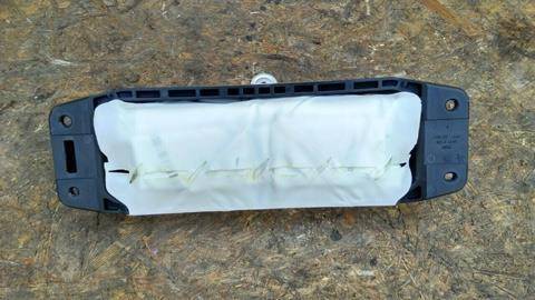 подушка безопасности коленная Mercedes-Benz GLC-Класс X253/C253 2016, 2.0 л., CDi, дизель, АКПП, передний привод, A2538600402, A2538600402 - фото №1