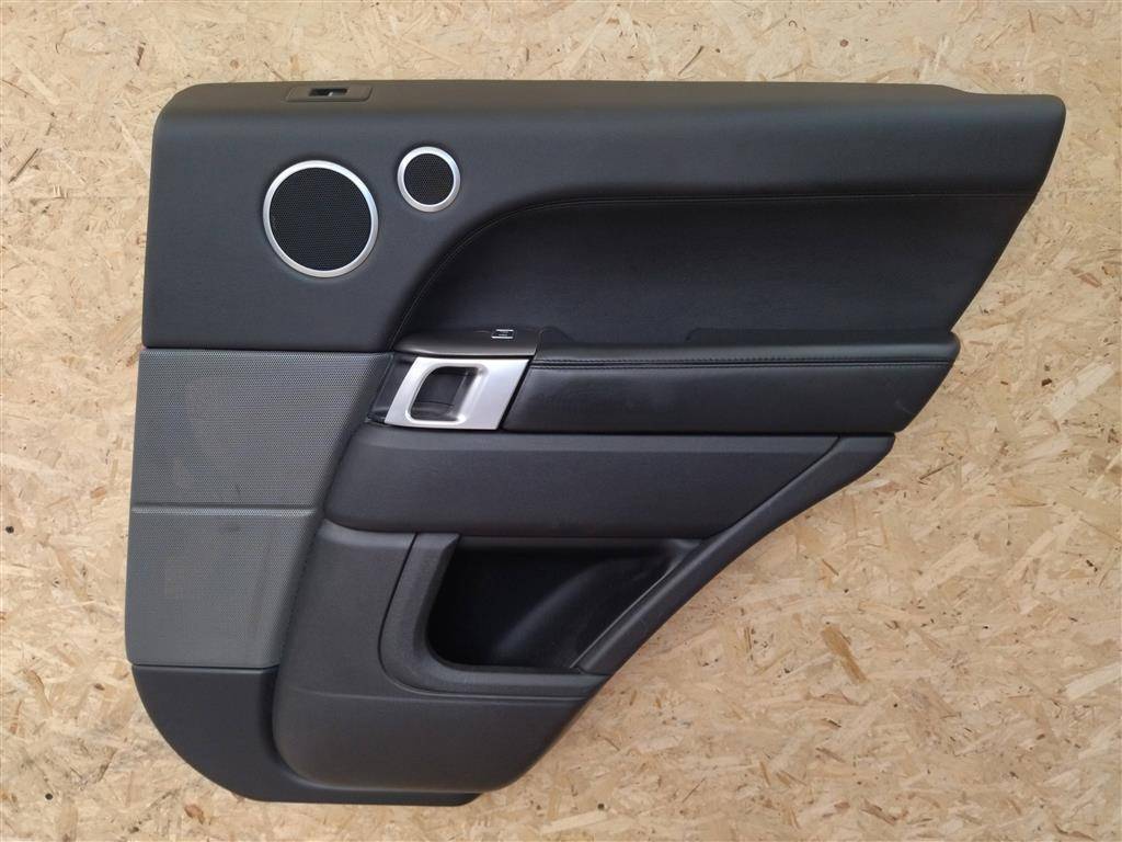 обшивка двери задняя правая Land Rover Range Rover Sport 2 поколение L494 2017, 3.0 л., дизель, АКПП, передний привод, LR047098, DK6227406AA, LR047098 - фото №1