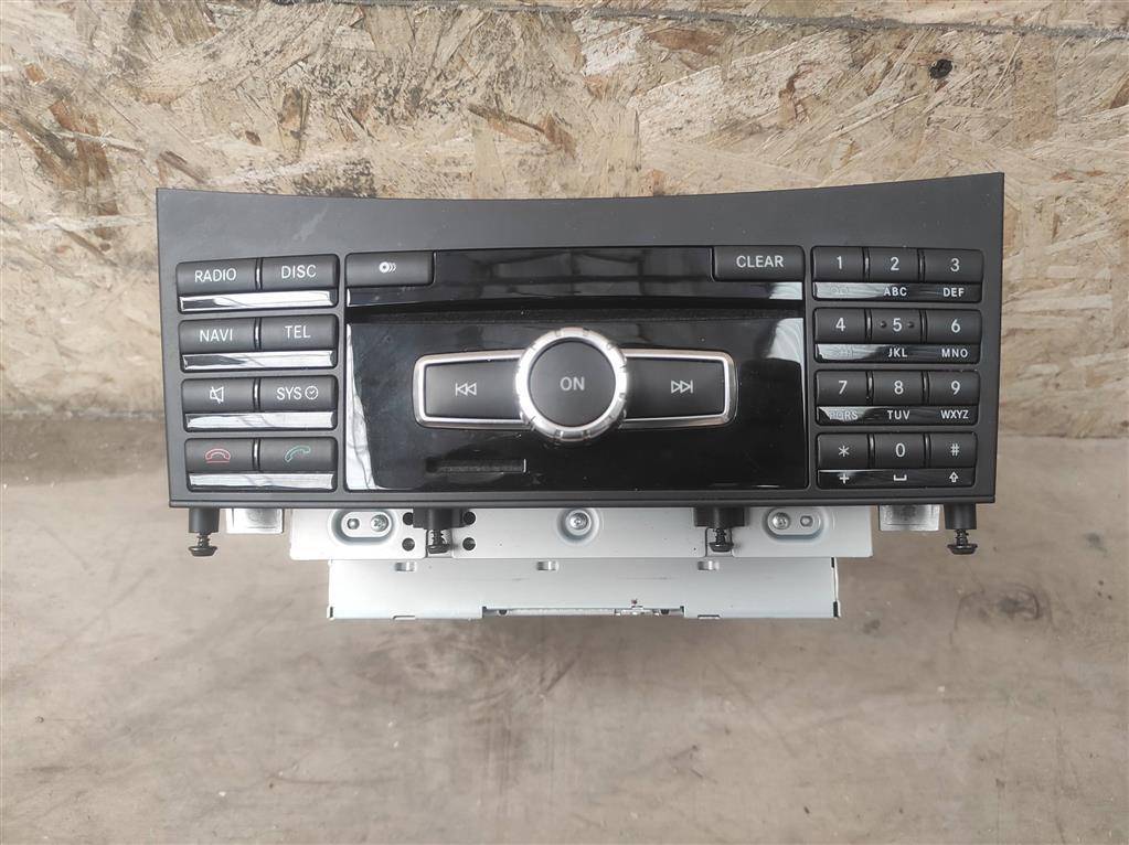 магнитола Mercedes-Benz CLS-Класс C218/X218 W218 2012, 3.0 л., CDi, дизель, АКПП, передний привод, A2189006603, A2189006603, A1729020404, A2189017200, A212900192780, A2189009002, A2189009402 - фото №1