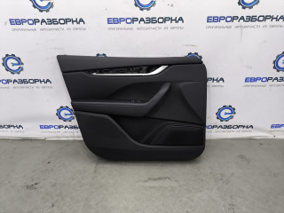 обшивка двери передняя левая Maserati Levante 1 поколение M161 2019, 3.0 л., бензин, АКПП, 670148260