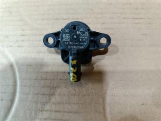 датчик удара Jaguar XE 1 поколение X760 2015, 2.0 л., дизель, АКПП, передний привод, FK7214C676AA, LR059793, T2H2803, FK7214C676AA