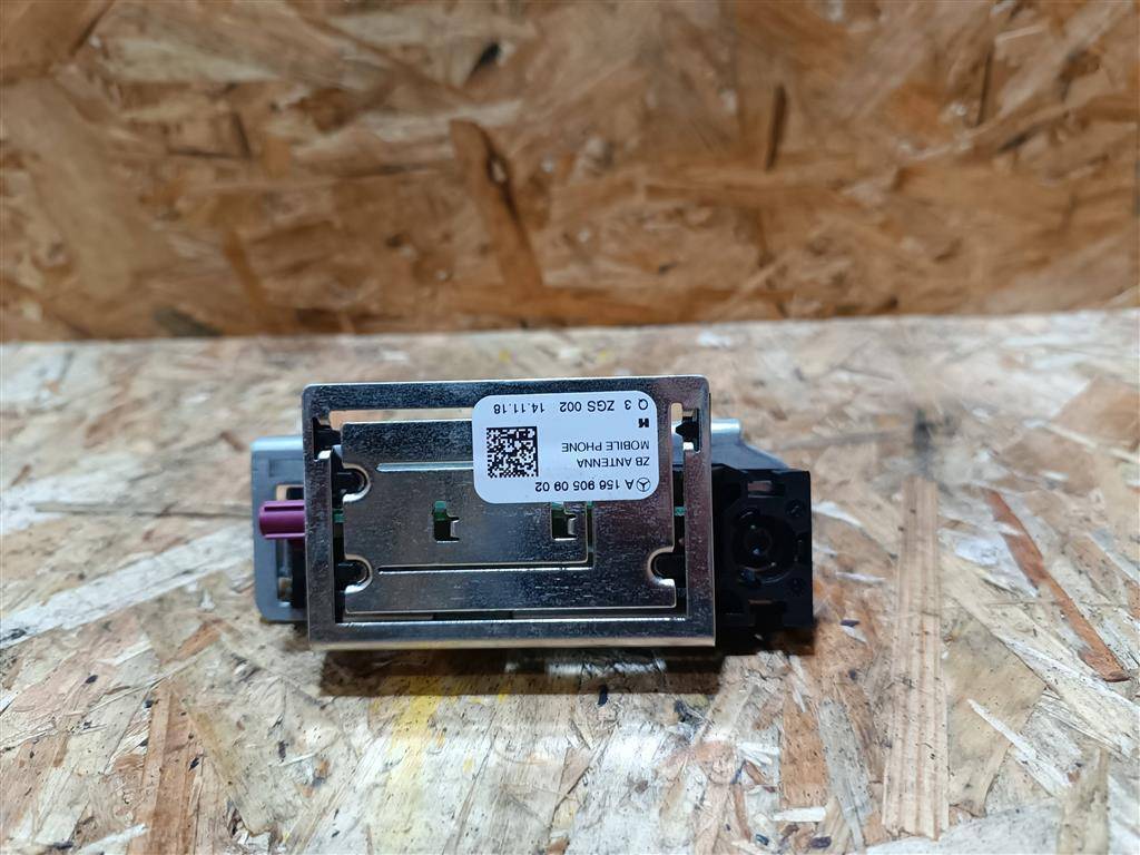 антенна Mercedes-Benz GLS-Класс X166 2019, 3.0 л., CDi, дизель, АКПП, передний привод, A1569050902, A1569050902 - фото №1