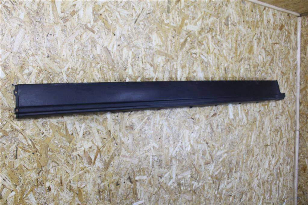 накладка на порог Land Rover Range Rover 4 поколение L405 2014, 4.4 л., дизель, АКПП, полный привод, правый руль, EPLA101D56BB, EPLA101D56BB, LR049244 - фото №1