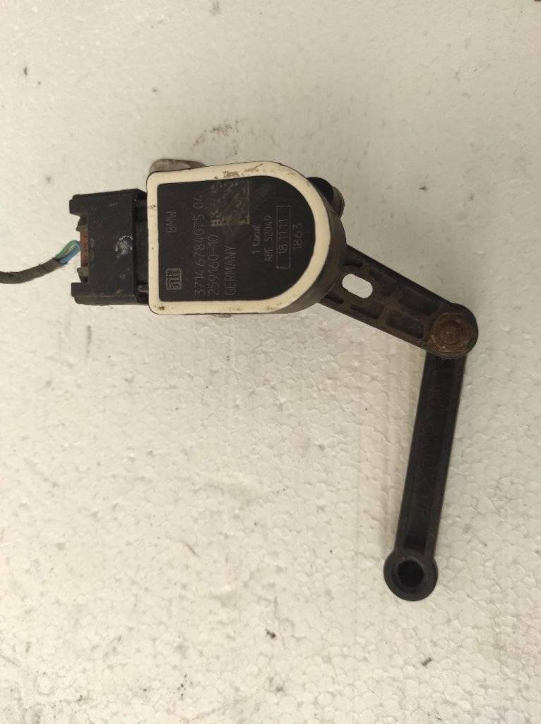 датчик дорожного просвета BMW 6 серия F06/F12/F13 F13 2012, 4.4 л., i, N63 B44 C, бензин, АКПП, купе, задний привод, 6784075, 371, 6784075 - фото №1