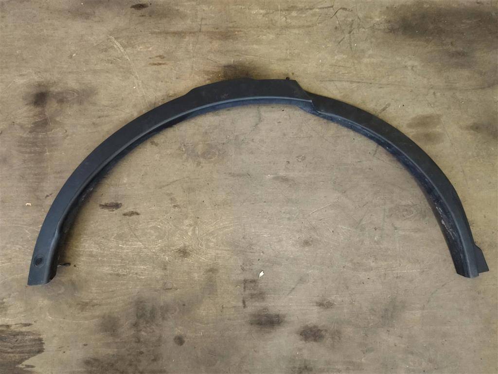 молдинг крыла Land Rover Discovery Sport 1 поколение L550 2016, 2.0 л., дизель, АКПП, передний привод, FK72290E22AD, LR078872, LR076033, LR076033, FK72290E22AC - фото №1