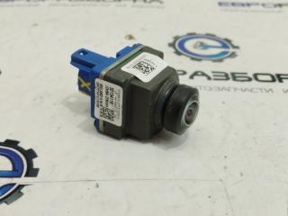 камера заднего вида Volvo XC40 1 поколение 2020, 1.5 л., бензин, denim blue, правый руль, 32134119