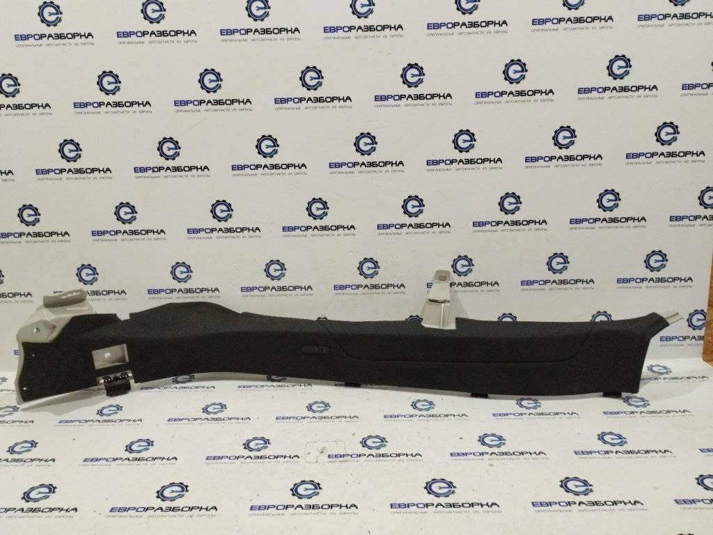 обшивка салона Mercedes-Benz CLS-Класс C218/X218 W218 2013, 3.0 л., CDi, дизель, АКПП, передний привод, A2186901925 - фото №1