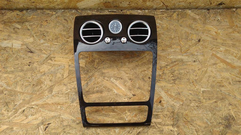 рамка под магнитолу Bentley Continental Flying Spur 1 поколение 2012, 6.0 л., бензин, АКПП, серый, передний привод, 3W857244G, 3W857244G, 3W857243G - фото №1