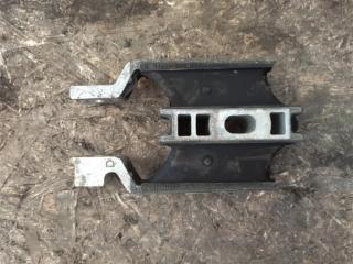 подушка крепления КПП Volvo XC90 2 поколение 2019, 2.0 л., дизель, АКПП, передний привод, 31339956, 31339956