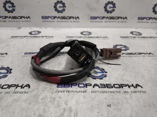 разъем AUX / USB Toyota Land Cruiser J200 [рестайлинг] 2015, АКПП, передний привод, правый руль, 8619048030