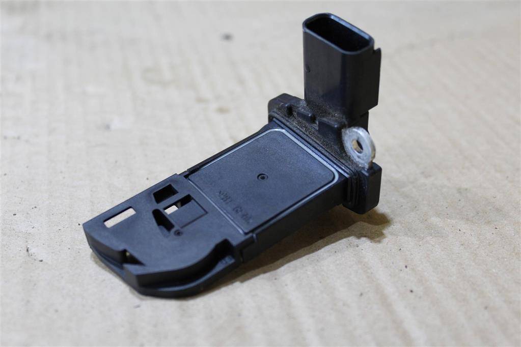 расходомер воздуха Land Rover Range Rover 4 поколение L405 2014, 4.4 л., дизель, АКПП, полный привод, правый руль, 7M5112B579BB, C2Z18798, 7M5112B579BB, LR029074 - фото №1