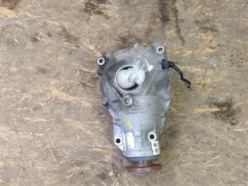 редуктор заднего моста BMW 6 GT G32 2017, 3.0 л., дизель, АКПП, полный привод, правый руль, 31517647386, 31517647387 - фото №1