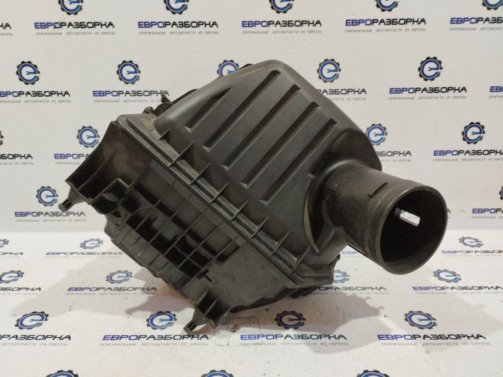 корпус воздушного фильтра BMW 1 серия F40 2021, 2.0 л., бензин, АКПП, хетчбэк 5 дв., правый руль, 13718675262, 8675262, 13718513916, 8513916 - фото №1