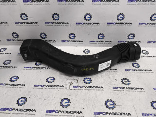 патрубок воздушного фильтра BMW 6 серия F06/F12/F13 F13 2012, 4.4 л., i, N63 B44 C, бензин, АКПП, купе, задний привод, 13717624030, 7624030