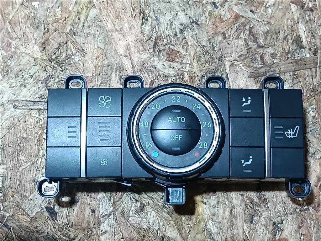 Блок управления климат-контроля Mercedes-Benz GLS-Класс X166 2019, 3.0 л., CDi, дизель, АКПП, передний привод, A1669001505, A1669001505, A1669001305, A1669001405, A1669001605 - фото №1