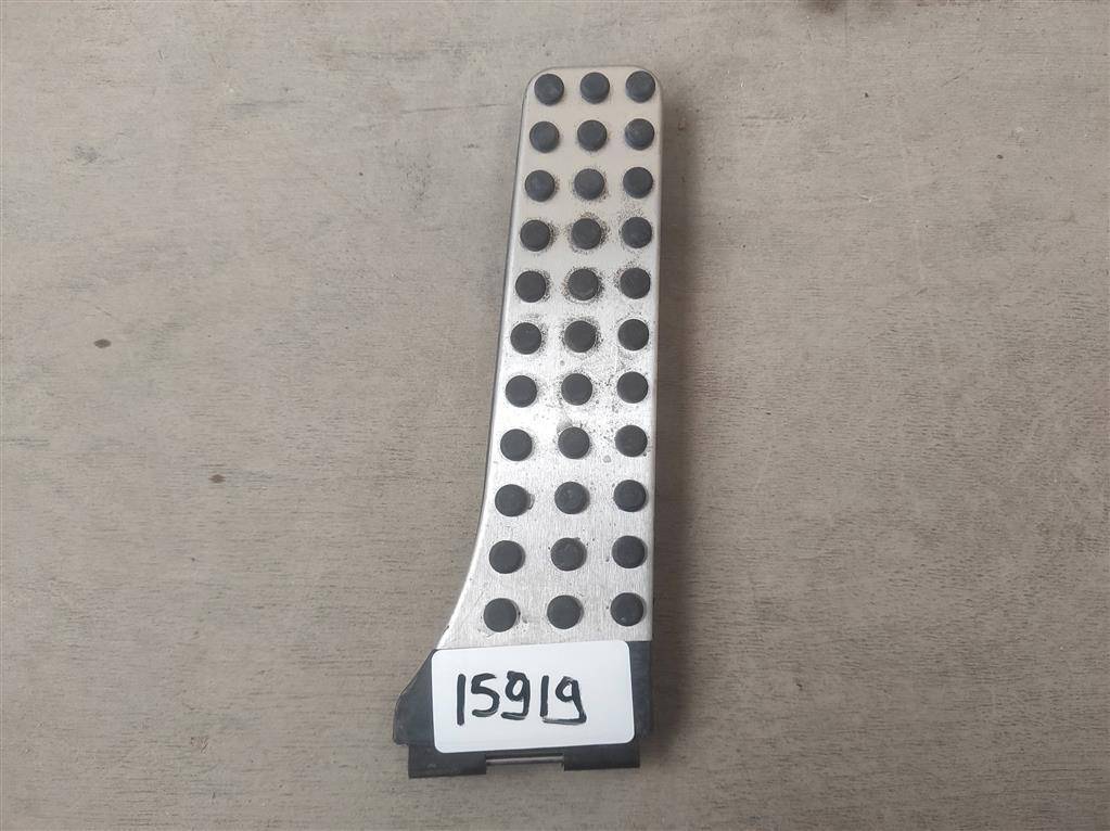 накладка на педаль Mercedes-Benz GLC-Класс X253/C253 2016, 2.0 л., CDi, дизель, АКПП, передний привод, A2053000004, A2053000004 - фото №1