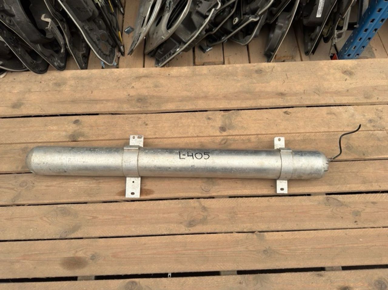 ресивер пневмоподвески Land Rover Range Rover 4 поколение L405 2014, 4.4 л., дизель, АКПП, полный привод, правый руль, LR050933, DPLA5B709BA, LR050933, LR087513, GPLA5B709AA - фото №1