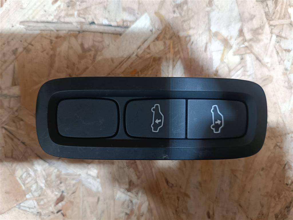 Кнопки переключения высоты подвески Volvo XC90 2 поколение 2019, 2.0 л., дизель, АКПП, передний привод, 31376484, 31376484 - фото №1