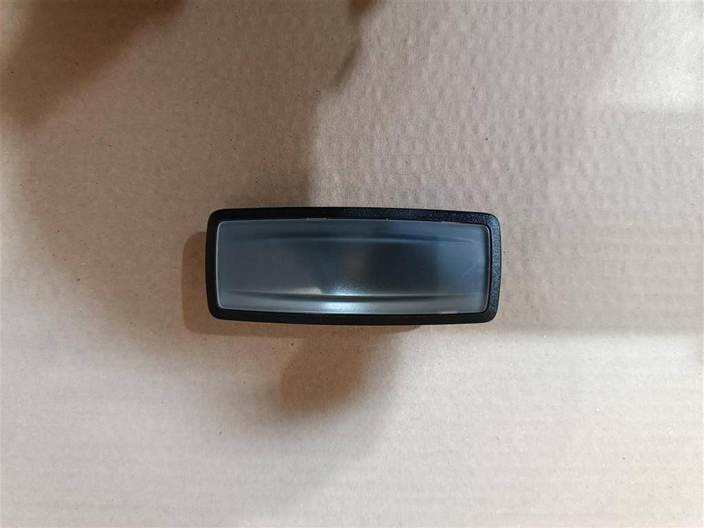 фонарь салона (плафон) Maserati Levante 1 поколение M161 2017, 3.0 л., дизель, АКПП, передний привод, 670047778, 670047778 - фото №1