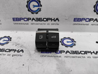 кнопка открытия багажника Audi Q7 4M [2-й рестайлинг] 4M 2025, 3.0 л., TFSI, DCB, бензин, АКПП, y9t metallic mythical black, внедорожник 5 дв., полный привод, правый руль, 4M0959833A