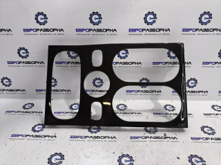 Декоративная накладка центральной консоли Bentley Bentayga 1 поколение [рестайлинг] 4V1 2023, 4.0 л., TFSI, DCU, бензин, АКПП, темно-зеленый перламутр, внедорожник 5 дв., полный привод, правый руль, 36A864261E