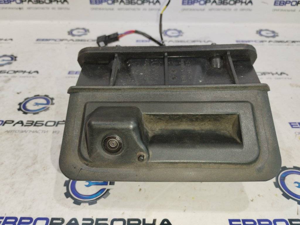 камера заднего вида Audi Q8 4M 4M8 2021, 3.0 л., TFSI, DCBD, бензин, АКПП, черный металлик, внедорожник 5 дв., полный привод, правый руль, 4M8827287, 4M8827287A - фото №1