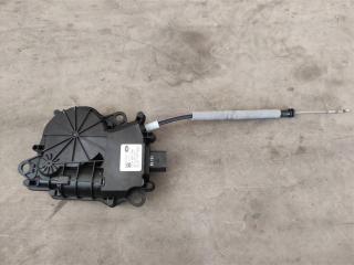 активатор замка багажника Land Rover Range Rover 4 поколение L405 2015, 4.4 л., дизель, АКПП, полный привод, правый руль, CPLA404C10AB, CPLA404C10AC, LR090182, T2H2194, T2H25106, CPLA404C10AD, LR095549, CPLA404C10AA, LR070122, LR034351, CPLA404C10AB