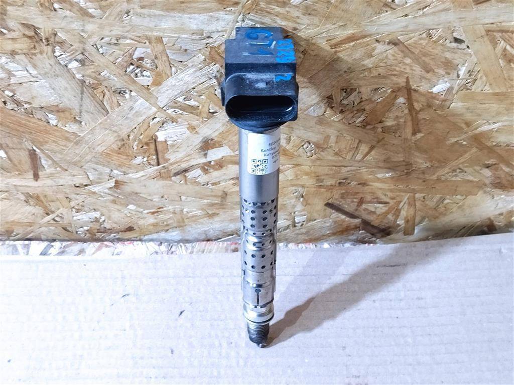 катушка зажигания Bentley Continental GT 1 поколение 2007, 6.0 л., бензин, АКПП, передний привод, 07C905115J, 7C905715A - фото №1