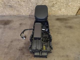 подлокотник Land Rover Range Rover Sport 2 поколение L494 2017, 3.0 л., дизель, АКПП, передний привод, DK6267448AC, LR055989, LR044748, LR044748, DPLA045J40BD, DPLAK14181AC8NUG, LR044751