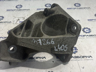 кронштейн (крепление) Land Rover Range Rover 4 поколение L405 2014, 4.4 л., дизель, АКПП, полный привод, правый руль, LR033185, CPLA6061DB, LR075190, CPLA6061DC