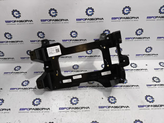 кронштейн (крепление) Bentley Bentayga 1 поколение [рестайлинг] 4V1 2023, 4.0 л., TFSI, DCU, бензин, АКПП, темно-зеленый перламутр, внедорожник 5 дв., полный привод, правый руль, 36A971502E