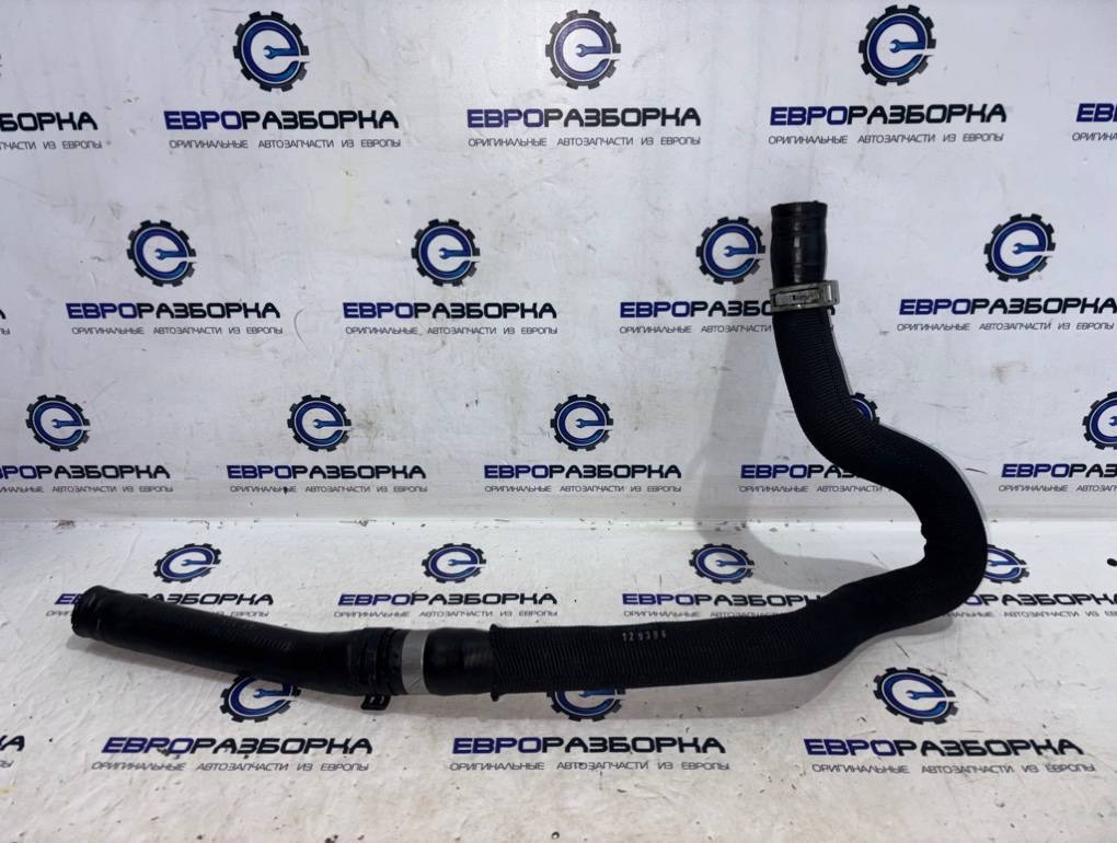 патрубок радиатора BMW M6 Gran Coupe F06 2014, 4.4 л., i, S63 B44 B, бензин, АКПП, silverstone metallic a29, купе, правый руль, 64219247859, 9247859 - фото №1