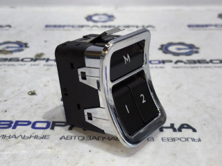 Кнопка памяти сидений Bentley Bentayga 1 поколение [рестайлинг] 4V1 2023, 4.0 л., TFSI, DCU, бензин, АКПП, темно-зеленый перламутр, внедорожник 5 дв., полный привод, правый руль, 36A959769C