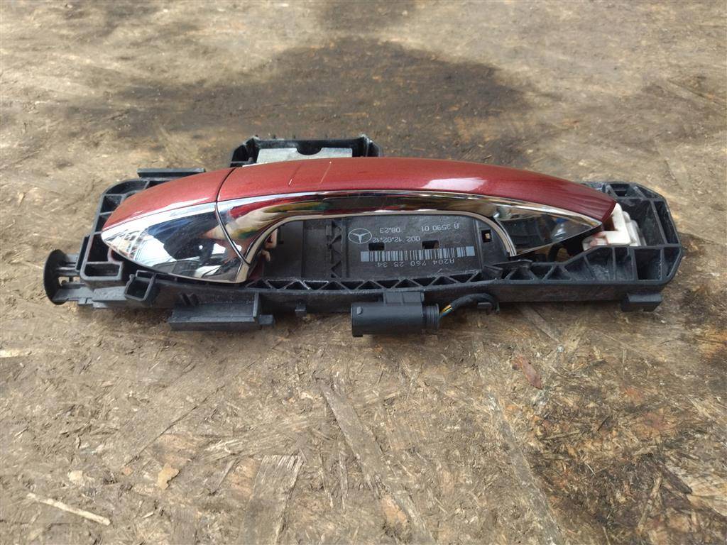 ручка наружная Mercedes-Benz CLS AMG C218 2013, 5.5 л., 5.5 бензин, бензин, АКПП, купе, передний привод, правый руль, A2047602534, A2047602534, A2047600170, A2047601370, A2047602334 - фото №1