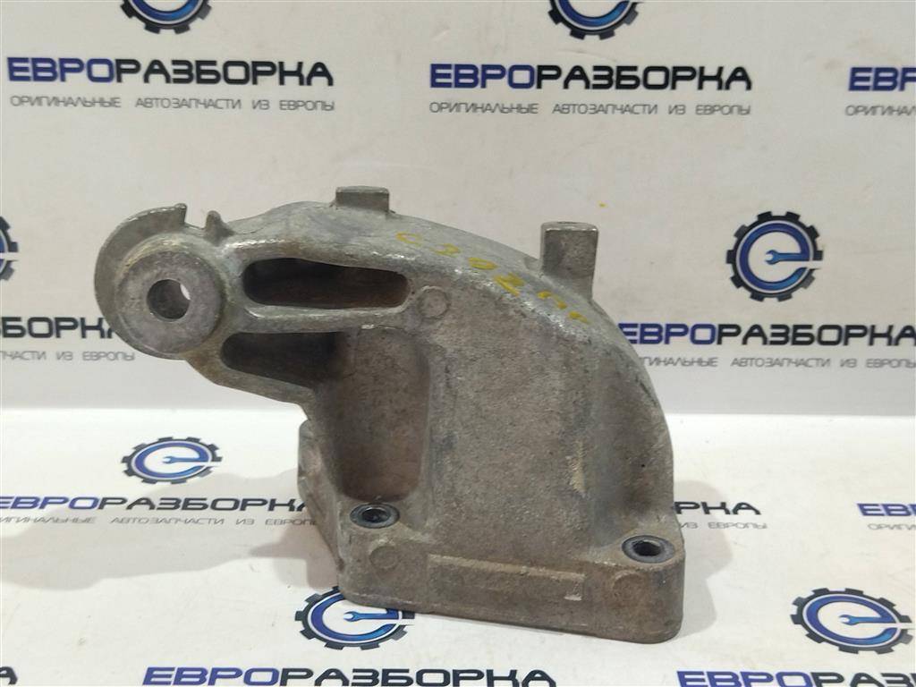 кронштейн двигателя Mercedes-Benz GLE Coupe C292 2016, 3.0 л., дизель, АКПП, передний привод, A6422234204, A6422234204 - фото №1