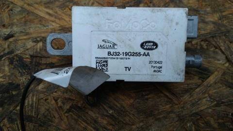усилитель антенны Land Rover Range Rover Sport 2 поколение L494 2017, 3.0 л., дизель, АКПП, передний привод, BJ3219G255AA, C2Z22147, BJ3219G255AA, LR024459 - фото №1