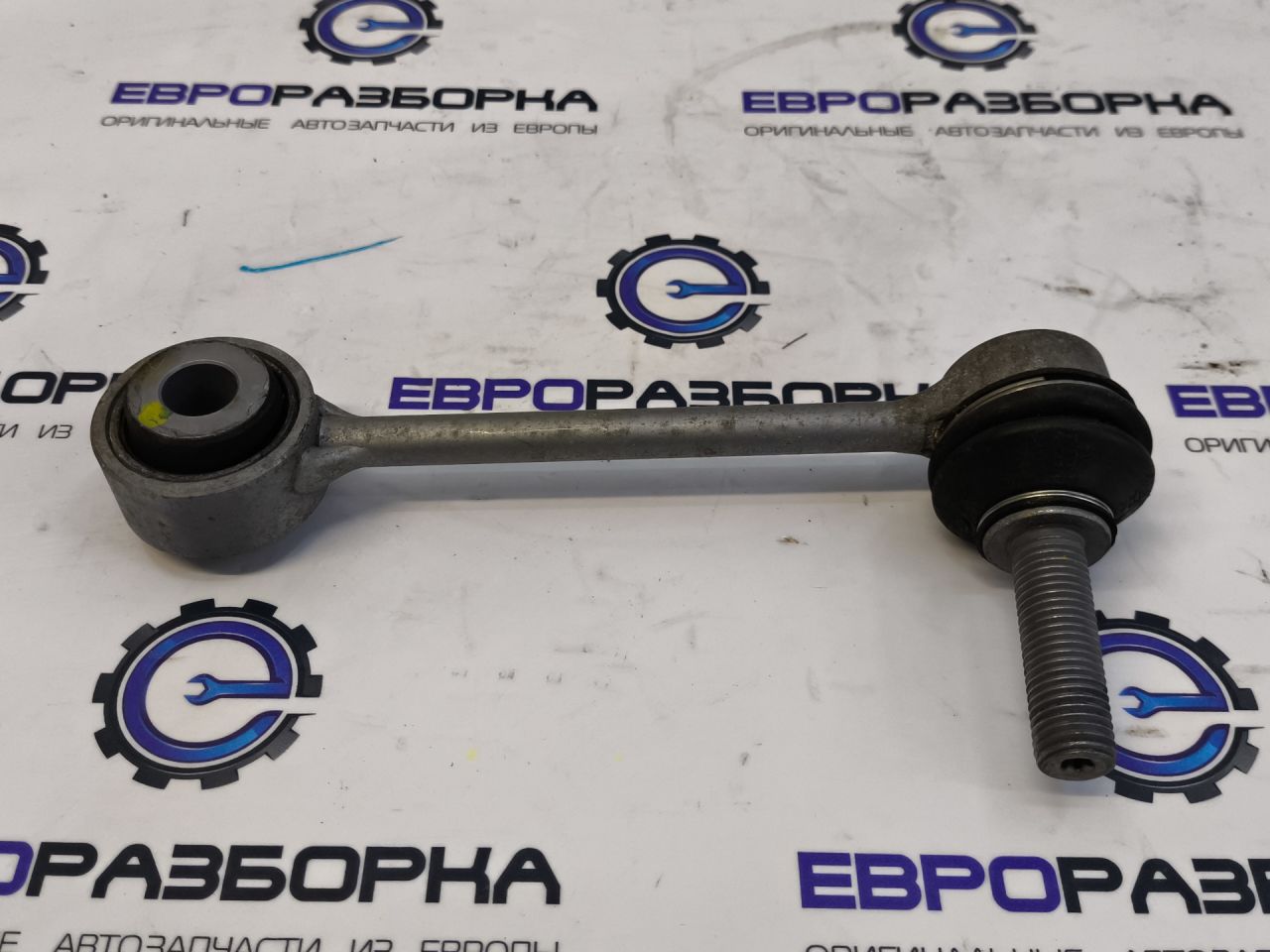 стойка стабилизатора Bentley Continental GT 3 поколение 2023, 4.0 л., CVD, бензин, АКПП, красный, купе, полный привод, правый руль, 971511467M - фото №1