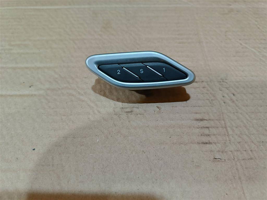 Переключатель Maserati Levante 1 поколение M161 2017, 3.0 л., дизель, АКПП, передний привод, 35016159, 35016159, E0201223 - фото №1