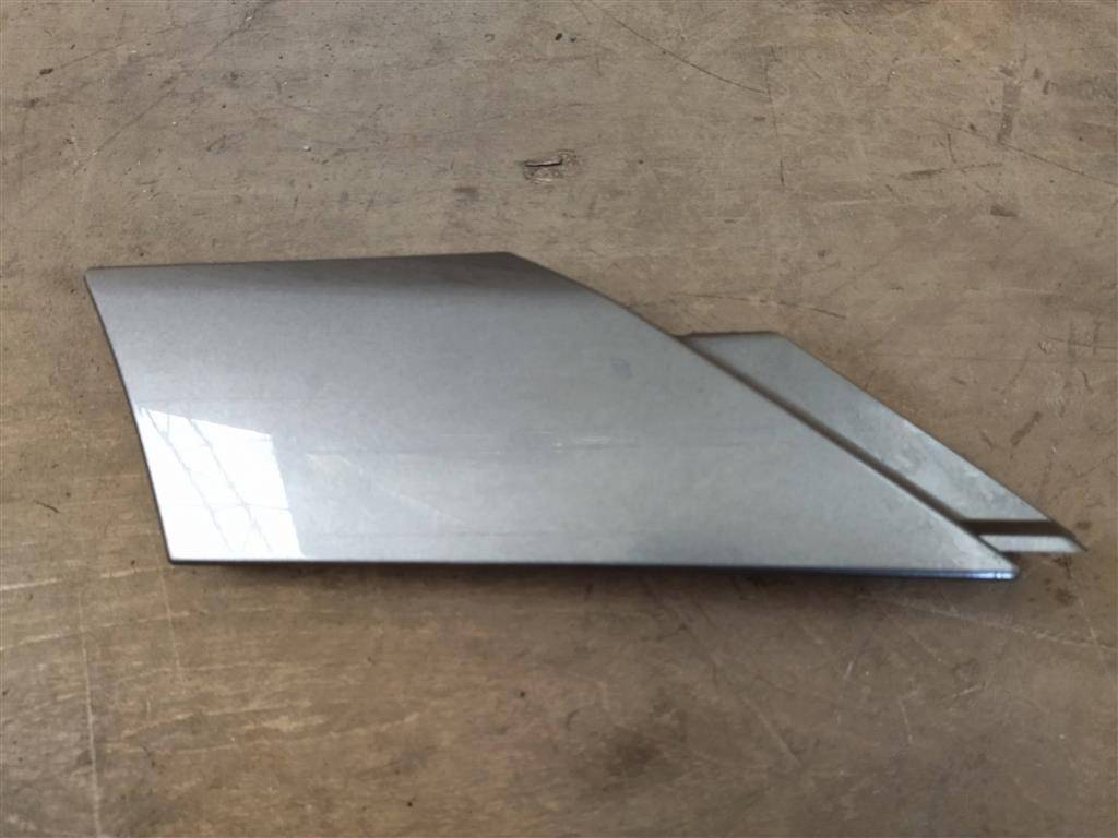 накладка колесной арки передний правый Land Rover Discovery Sport 1 поколение L550 2016, 2.0 л., дизель, АКПП, передний привод, LR064066, FK7216D280AA, LR064066, FK7216D280AC8LML, LR072486, FK7216D280AD8LML - фото №1