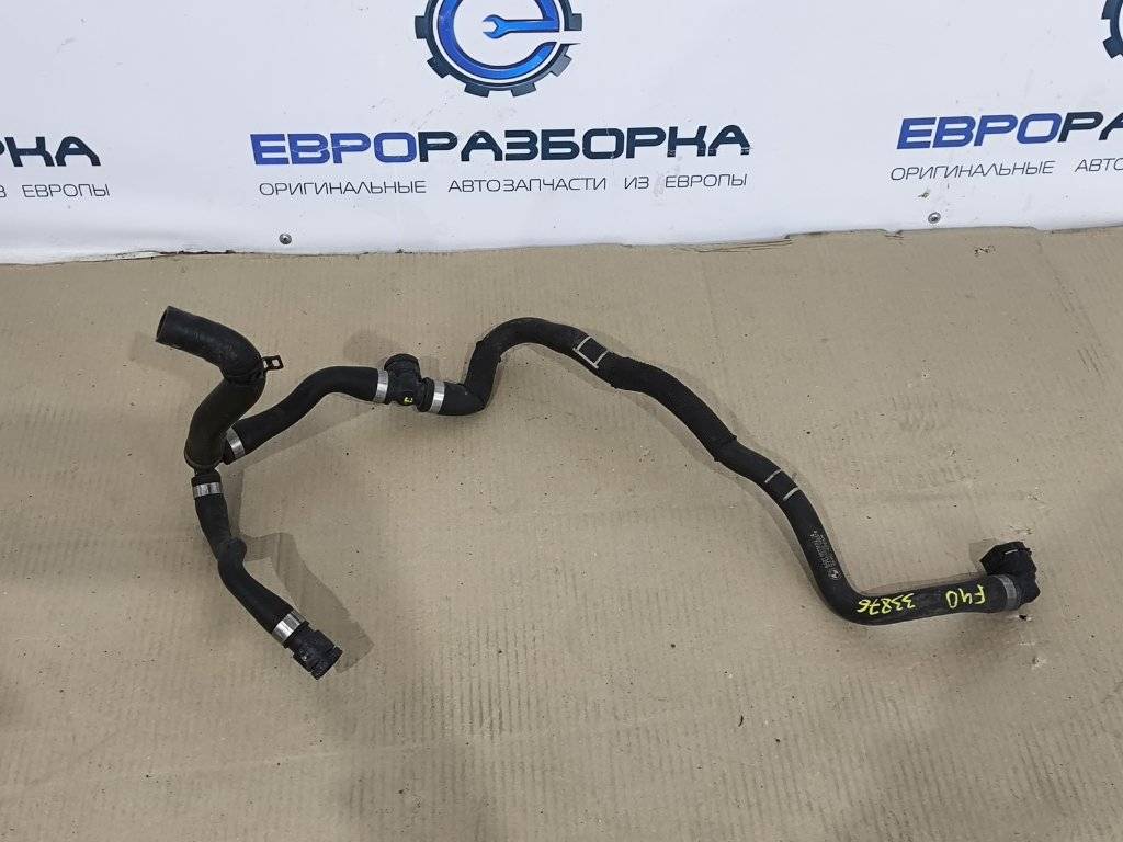 патрубок радиатора BMW 1 серия F40 2021, 2.0 л., бензин, АКПП, хетчбэк 5 дв., правый руль, 64219873682, 9873682 - фото №1