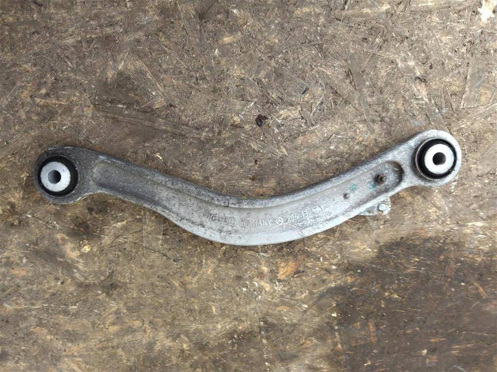 рычаг задний Mercedes-Benz CLS AMG C218 2013, 5.5 л., 5.5 бензин, бензин, АКПП, купе, передний привод, правый руль, A2043500132, A2043500132 - фото №1